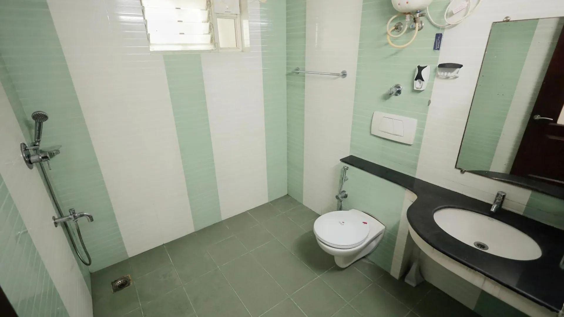 Lake View Garden Тривандрум 0*,  Индия